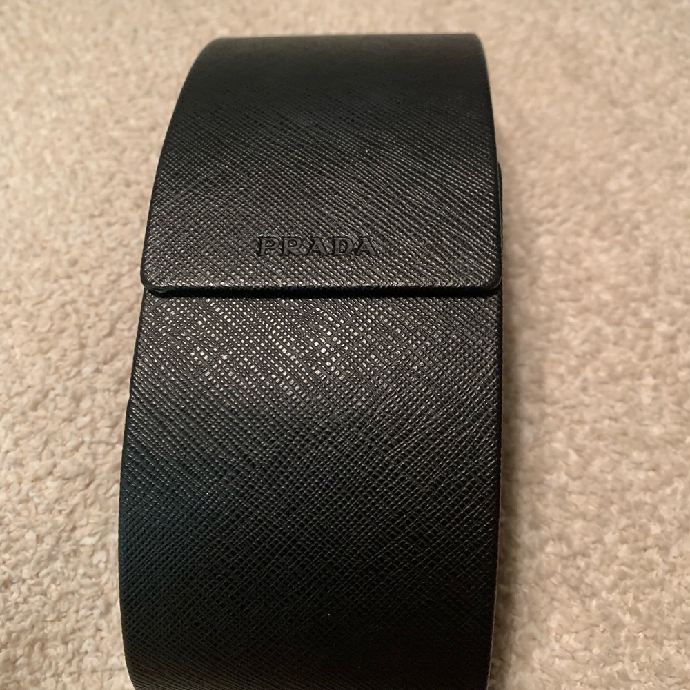 Prada Amber ( lens) Sunglasses w/ case 🌺 - Picture 6 of 13